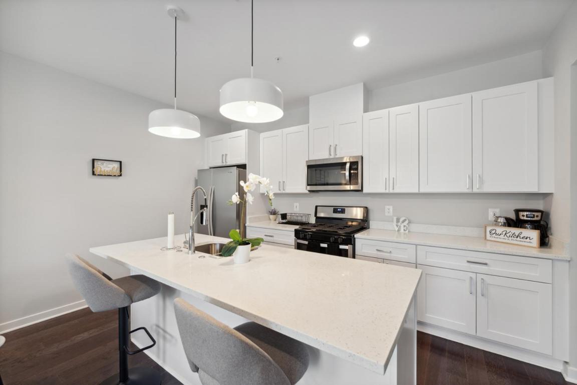 Spacious 3Bedroom Duplex With Rooftop Deck! วอชิงตัน ภายนอก รูปภาพ